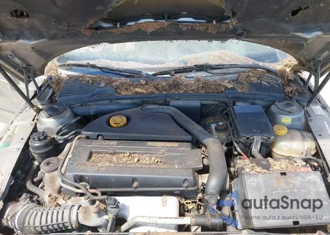 2001 Saab 9-5 z USA, uszkodzony, nr VIN YS3ED48E713026542